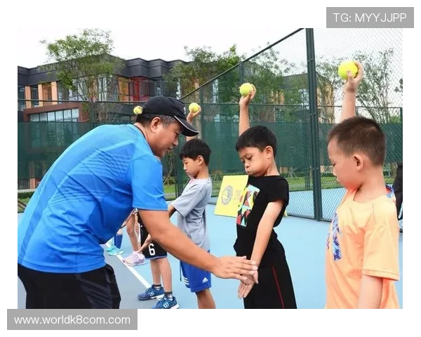 凯发体育网球：青少年网球培训课程与成长指导全解析